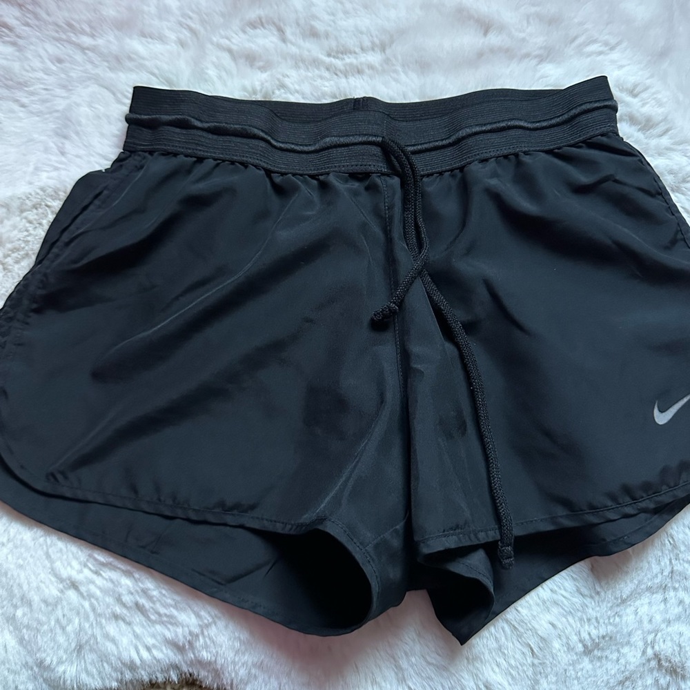 Nike girls athletic shorts!